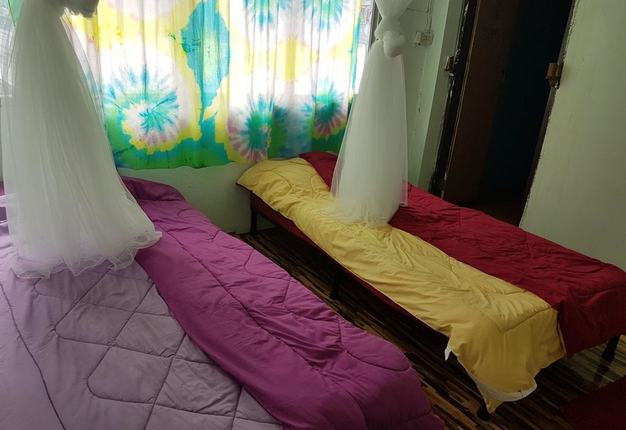 Bar 184 Party Hostel (Adults Only) Чианграй Экстерьер фото
