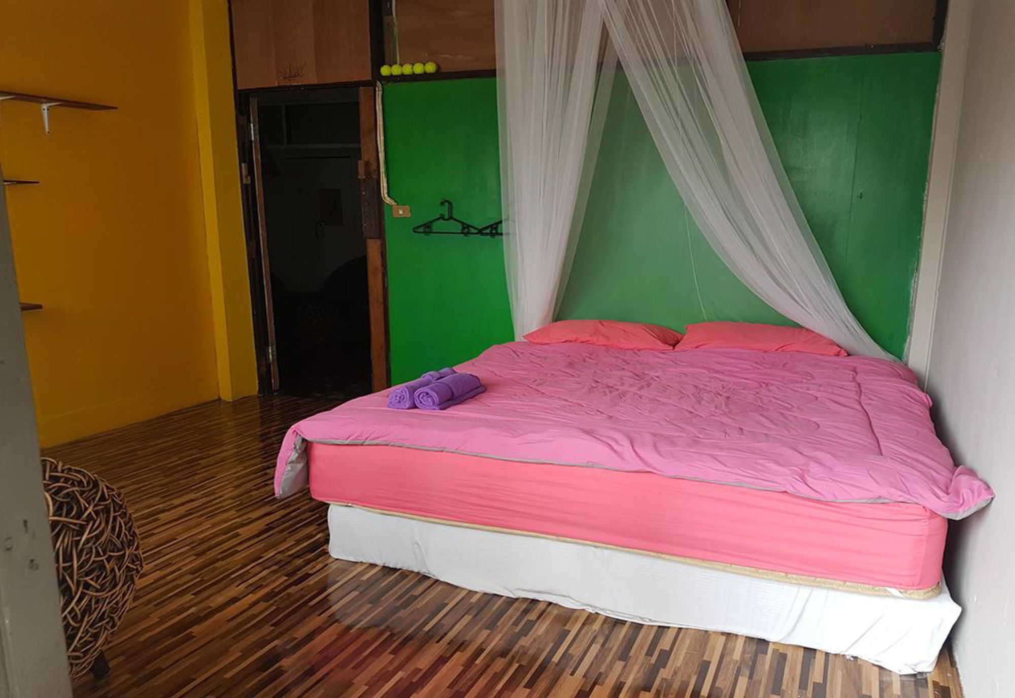 Bar 184 Party Hostel (Adults Only) Чианграй Экстерьер фото