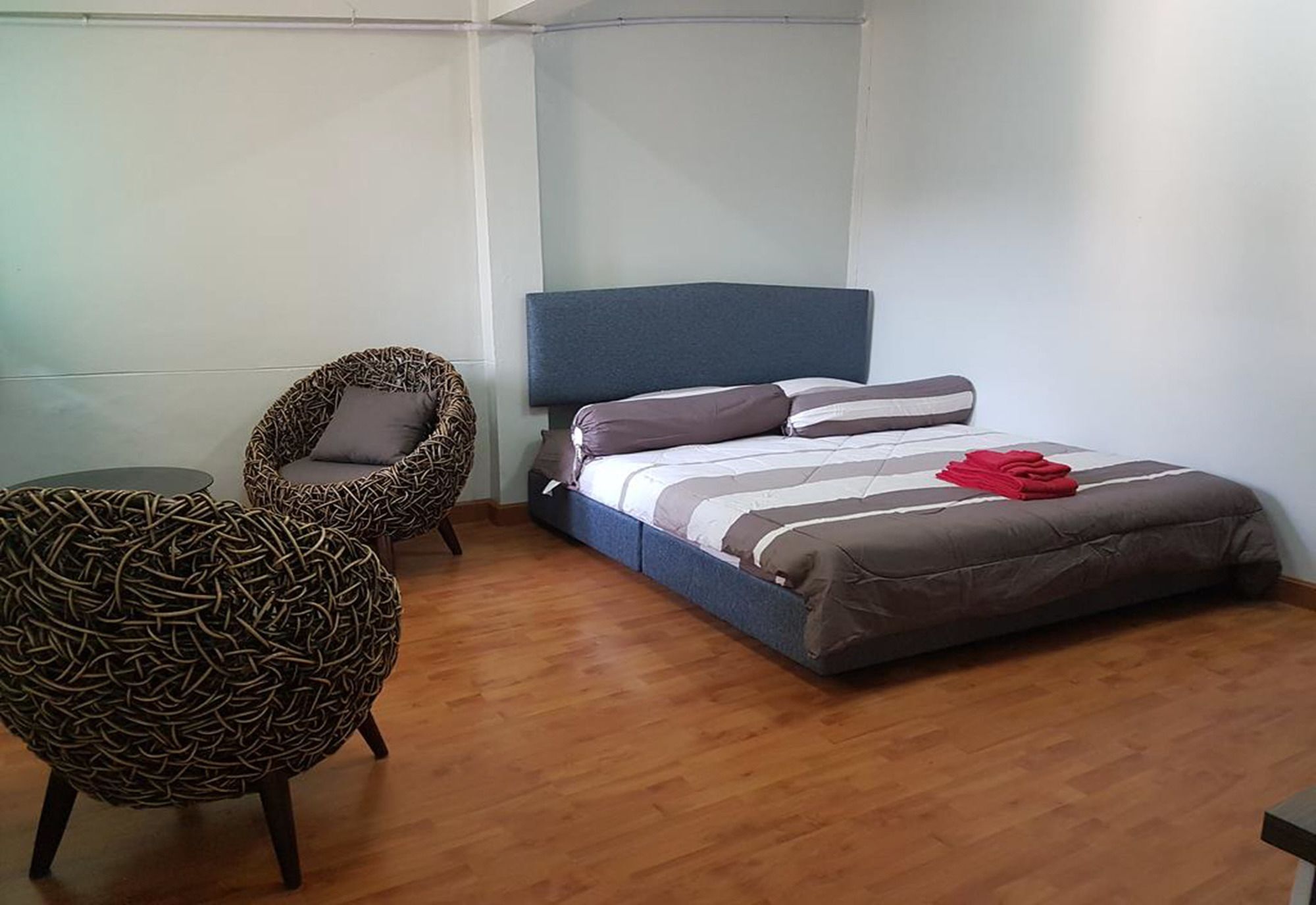 Bar 184 Party Hostel (Adults Only) Чианграй Экстерьер фото